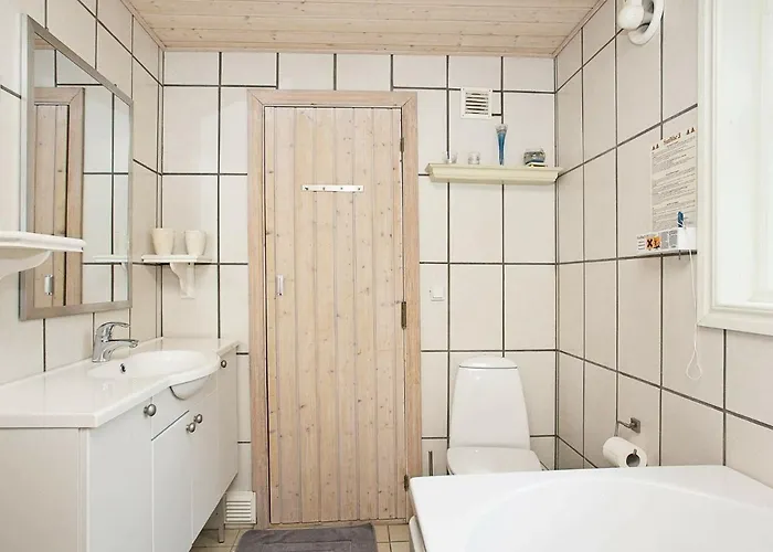 8 Person In Fjerritslev-by Traum